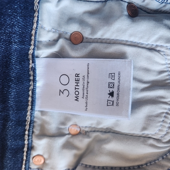 Mother The Insider Crop Fray in Home Movies - Picture 5 of 5